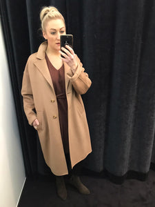 Kaos - beige cammello coat